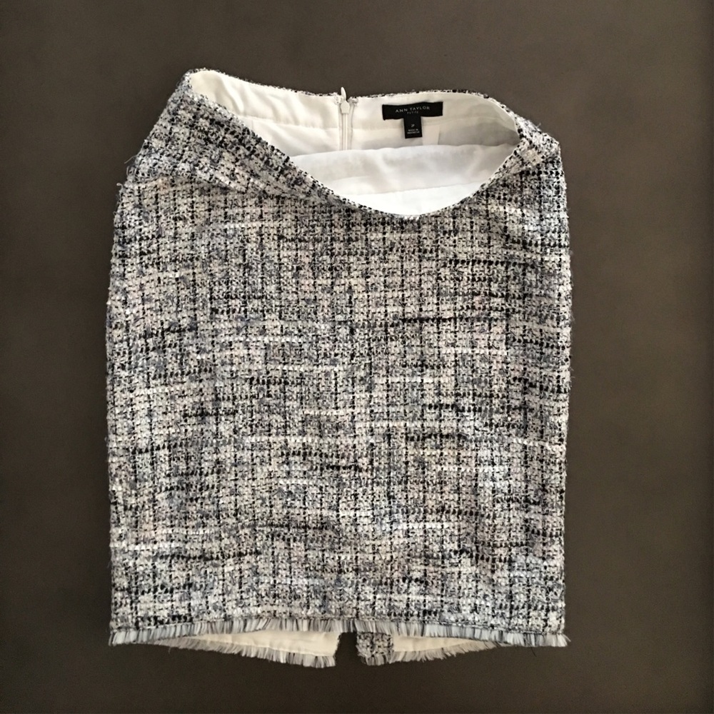 NWOT Ann Taylor Tweed Pencil skirt